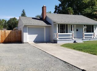 1216 SW K St, Grants Pass, OR 97526