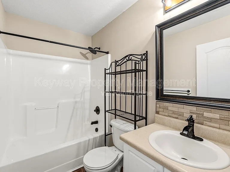 3124 Saint Charles Ave — Photo 17
