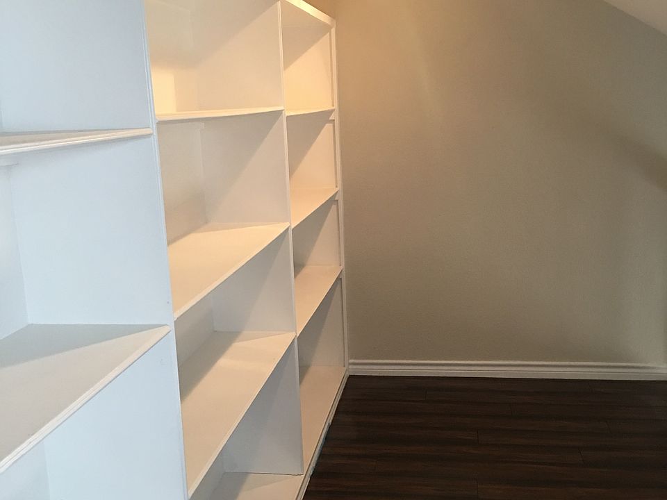 upstairs loft/office