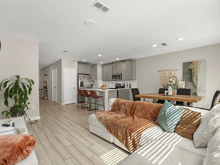 14913 Harvest St — Photo 4