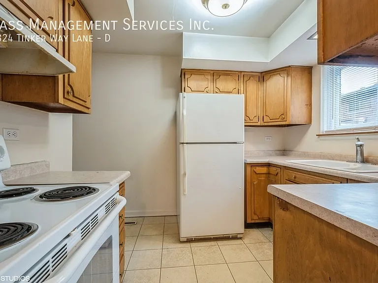 1324 Tinker Way #D — Photo 2