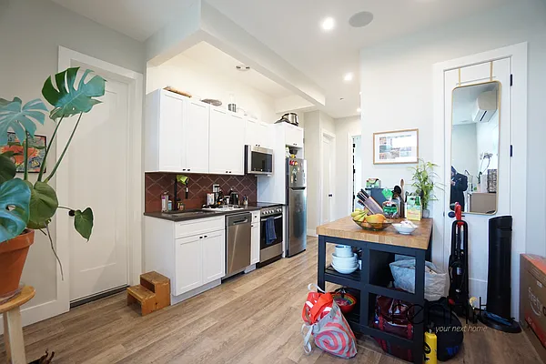 Rented by Rennit Inc. | media 36