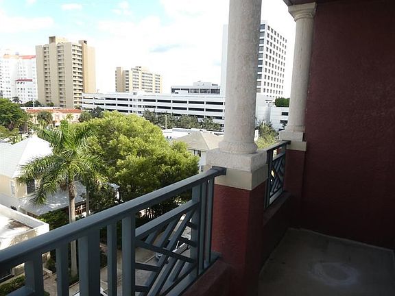 3rd image of 600 S Dixie Hwy APT 509