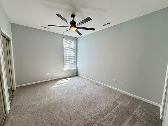 5th image of 2901C S Heather Dr #1