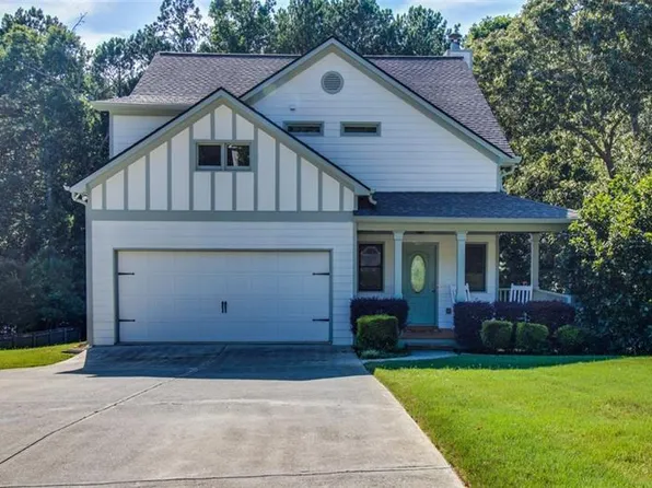 27 Spruce St NE, White, GA 30184