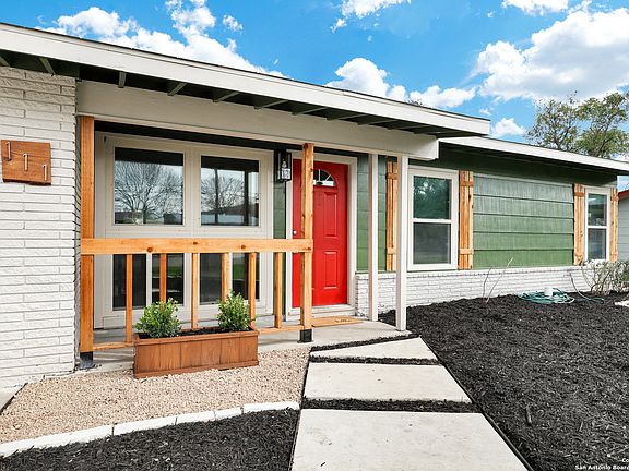 2nd image of 111 SHROPSHIRE DR