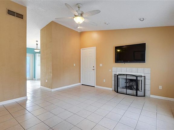 5th image of 1223 Mohrlake Dr