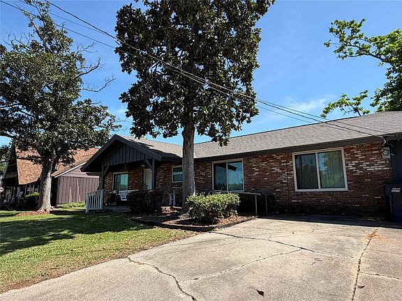 5th image of 30 N Terrace Dr