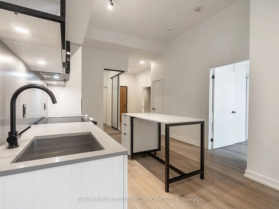 740 Dupont St #208