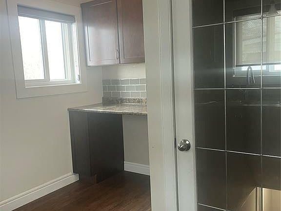 3rd image of 1210 6th St E