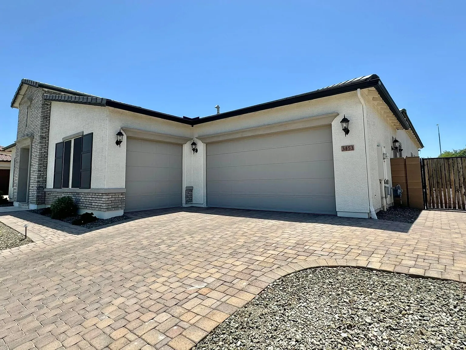 5 bed, 3.5 bath, 3508 sqft, $3,990 — Photo 3