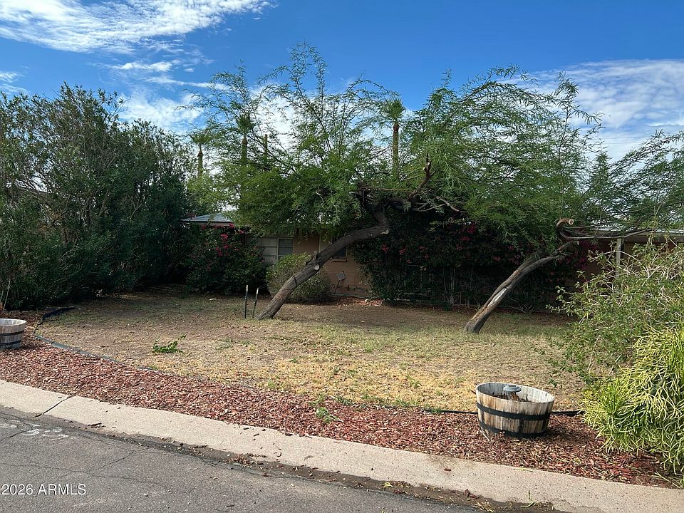 1st image of 4648 E PALM Lane