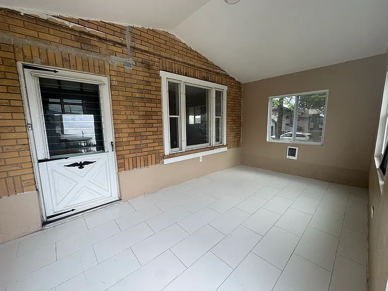 1535 Meade St #1 — Photo 2
