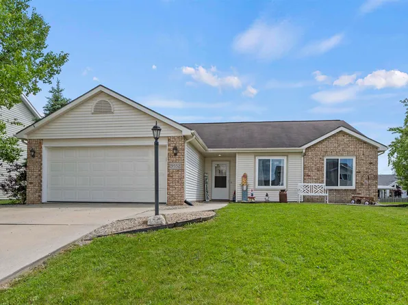 9552 Pinepark Pass, New Haven, IN 46774