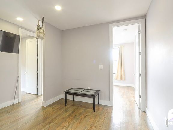 3rd image of 603 W 185th St #2A