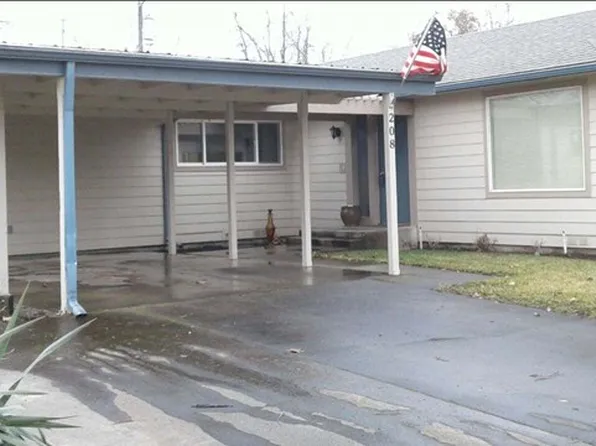 208 W Richmond Ave, Dayton, WA 99328