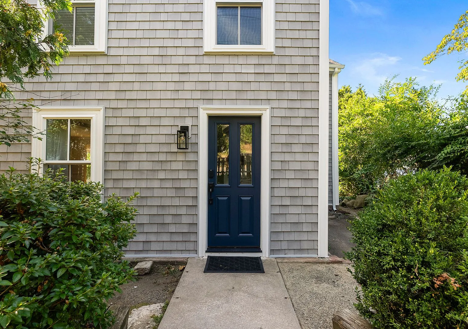 Waterfront Winter Rental: River Watch — Photo 2