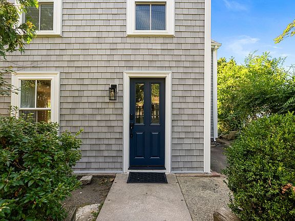 2nd image of 420 Washington St
