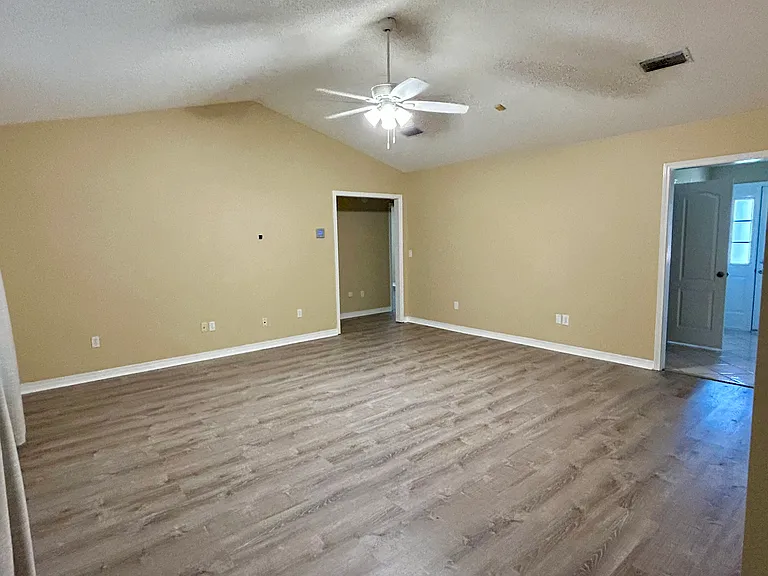 640 Wedgewood Dr — Photo 10