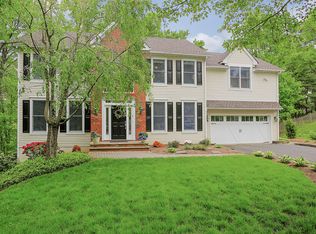 10 Decker St, Basking Ridge, NJ 07920