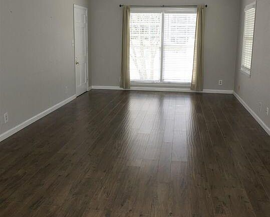 3rd image of 3761 Ashford Dunwoody Rd