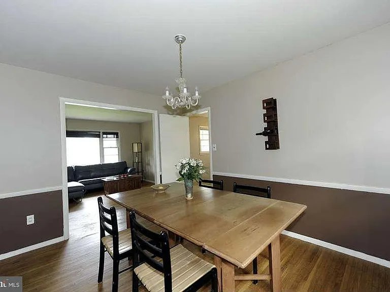 7408 Fairchild Dr — Photo 9