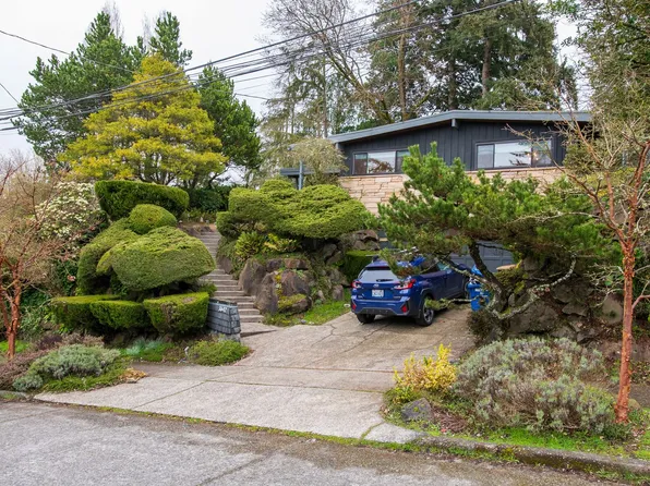 3642 39th Ave W, Seattle, WA 98199