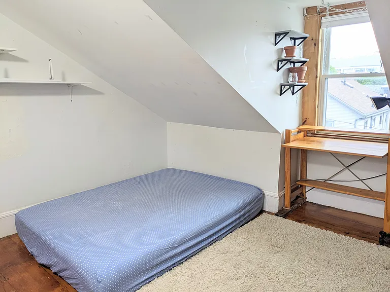 1 Salem St #2 — Photo 3
