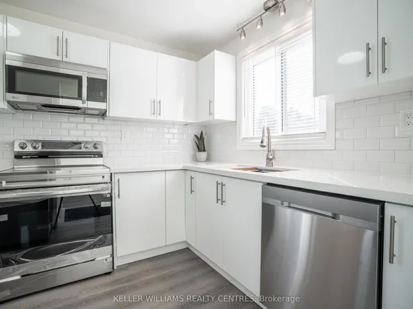 6131 Valley Way, Niagara Falls, ON L2E 1X9