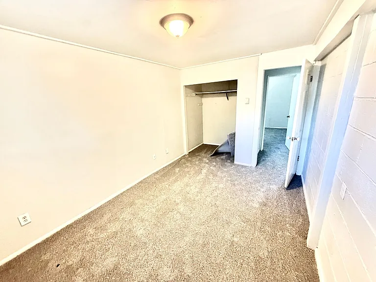 3670-3672 Atlas Way — Photo 7