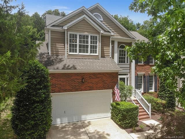1st image of 4904 Chestnut Knoll Ln