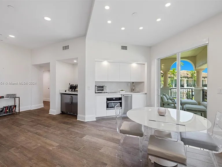 15122 Fisher Island Dr #15122 — Photo 4
