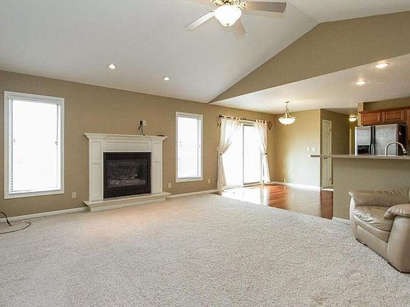 4th image of 2410 Kingston Dr