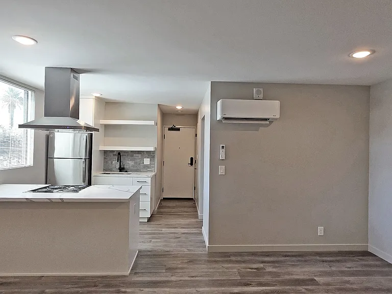 2716 N St #201 — Photo 7