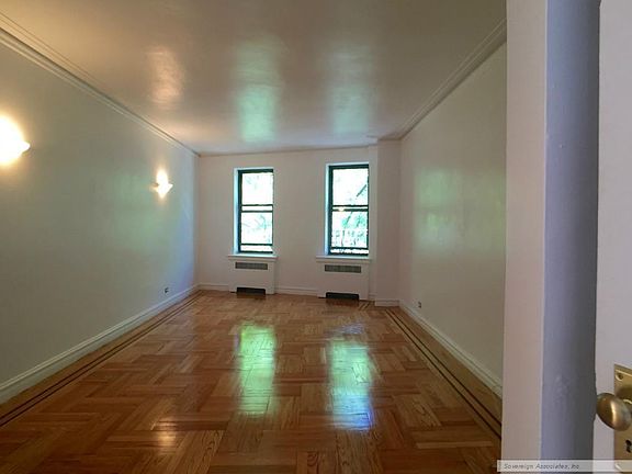 4th image of 116 Seaman Ave APT 6E