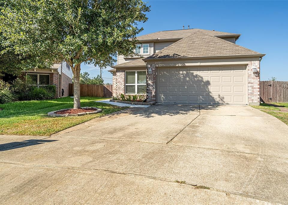 1st image of 23727 Legacy Oak St