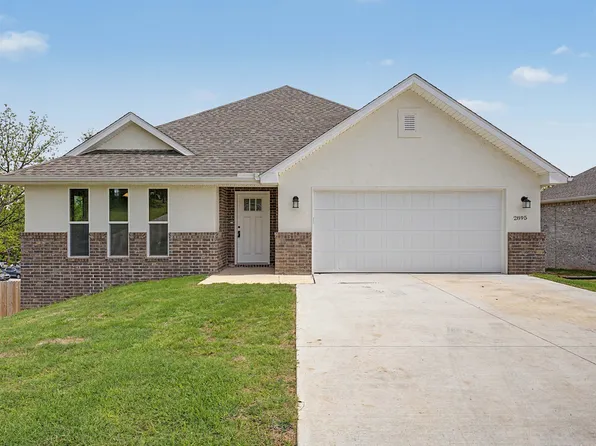 2895 Roe Deer St, Springdale, AR 72762