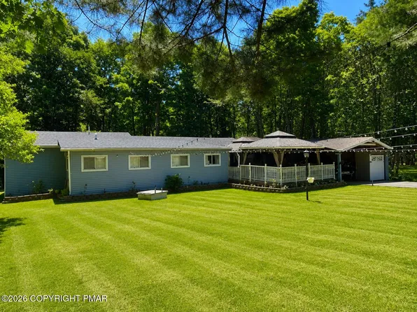 258 S Turnpike Rd, Newfoundland, PA 18445