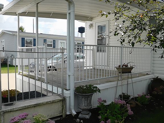 5th image of 1053 Daleann Ave
