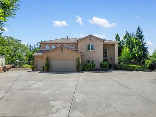 6901 Prestwick Dr, Riverbank, CA 95367