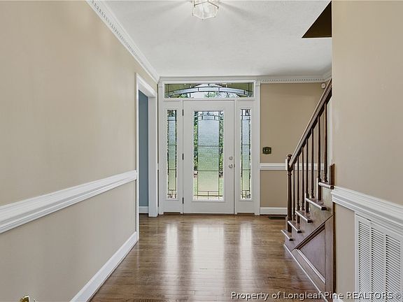3rd image of 437 Kingsford Rd