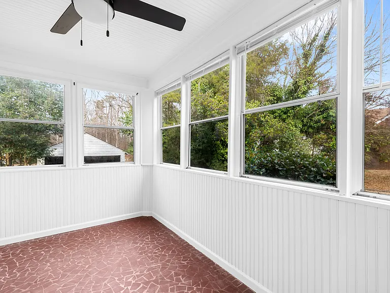 625 E Polo Rd — Photo 12