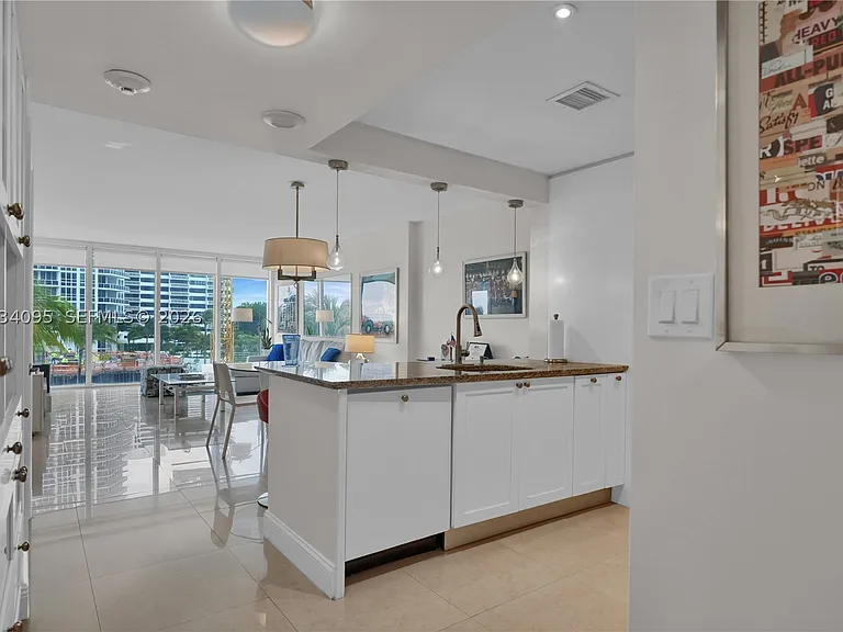 10275 Collins Ave #315 — Photo 9