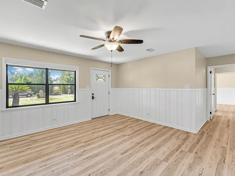 4633 N Lakewood Dr — Photo 5
