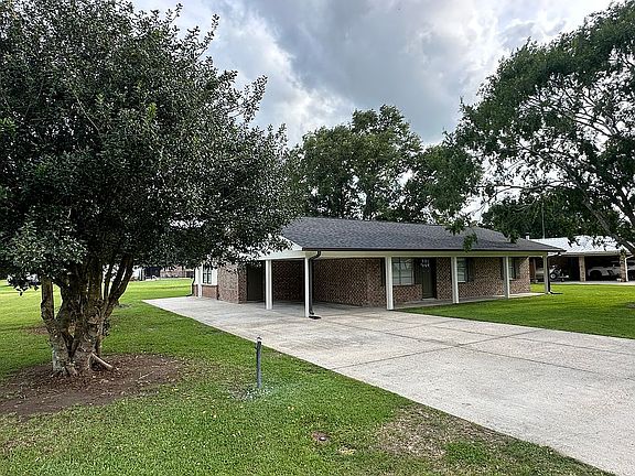 2nd image of 135 Patureau Dr
