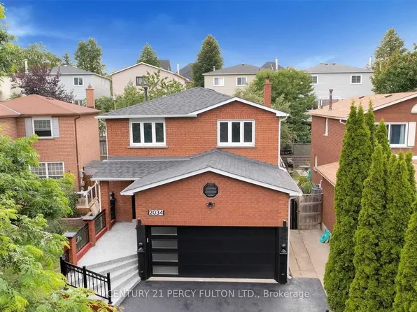 2034 Shay Dr, Pickering, ON L1X 1X9