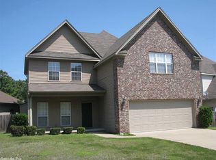 4 Robyn Ln, Little Rock, AR 72223