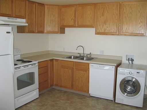 2nd image of 7901 S Main St APT 6