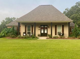 33 Tara Rd, Natchez, MS 39120