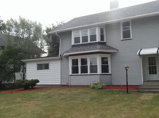 866 Sheridan Rd, Kenosha, WI 53140